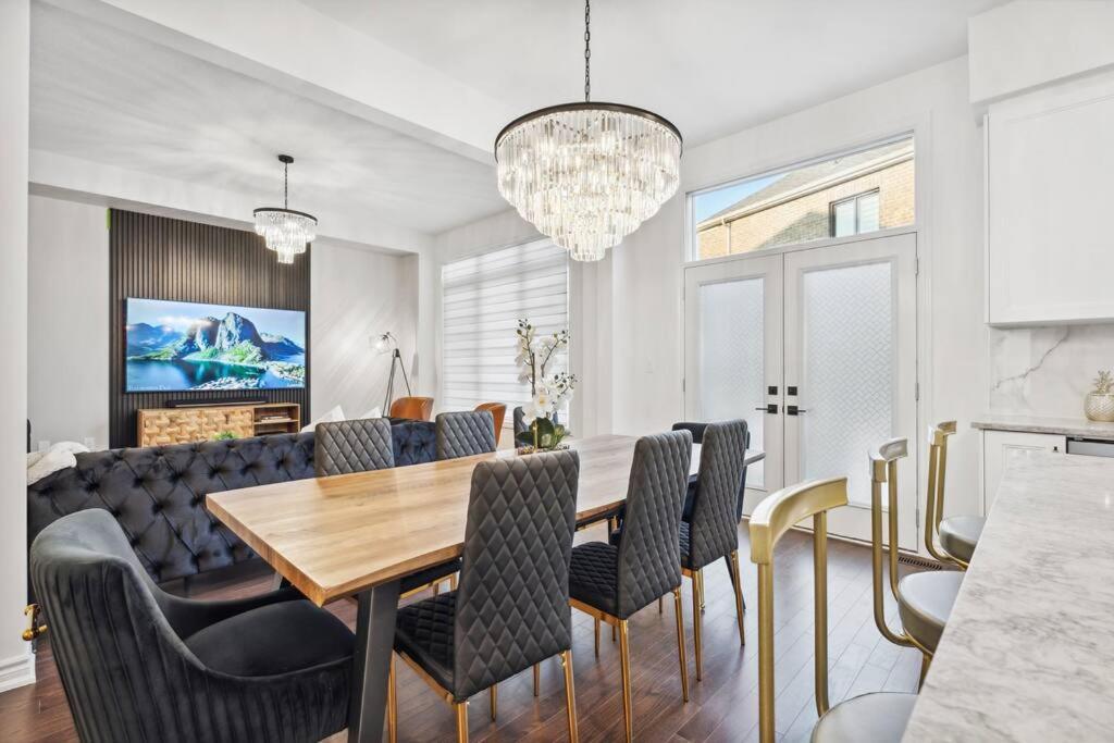 Barrie Luxe, Pool Table 6 Bedroom 6 Ba Custom Design A+ Location Exterior foto